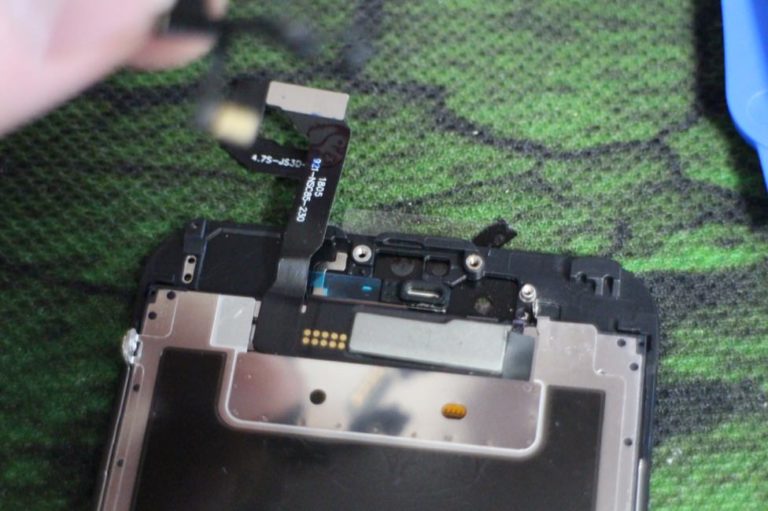 iPhoneの画面割れ修理を自分で行う手順-23