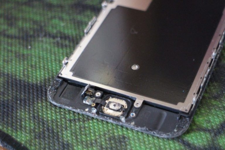 iPhoneの画面割れ修理を自分で行う手順-17