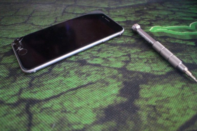 iPhoneの画面割れ修理を自分で行う手順-02