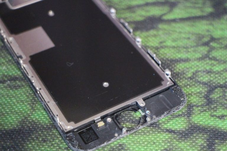 iPhoneの画面割れ修理を自分で行う手順-18
