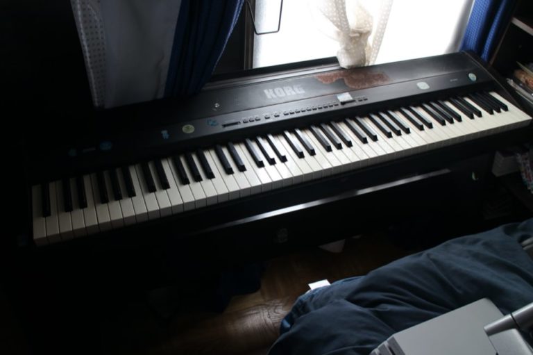 KORG-SP300