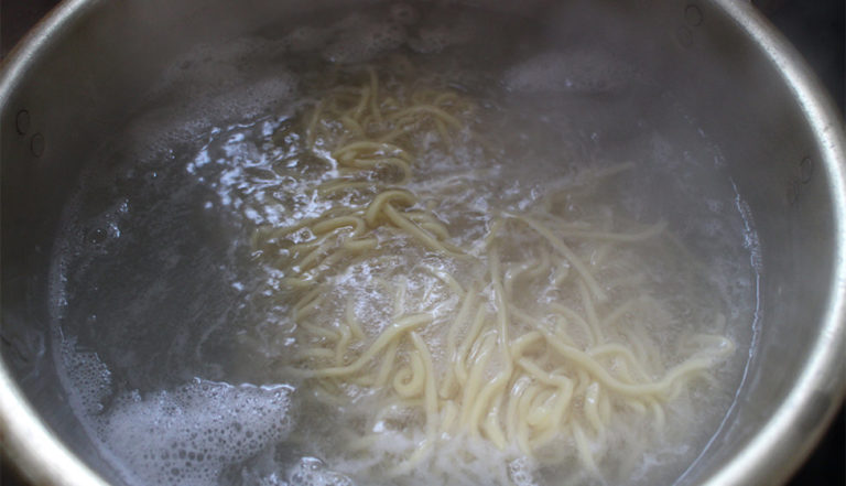 つけ麺_やすべえ_レシピ-麺